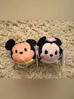 Disney’s Mickey Mouse & Minnie Mouse Tsum Tsum